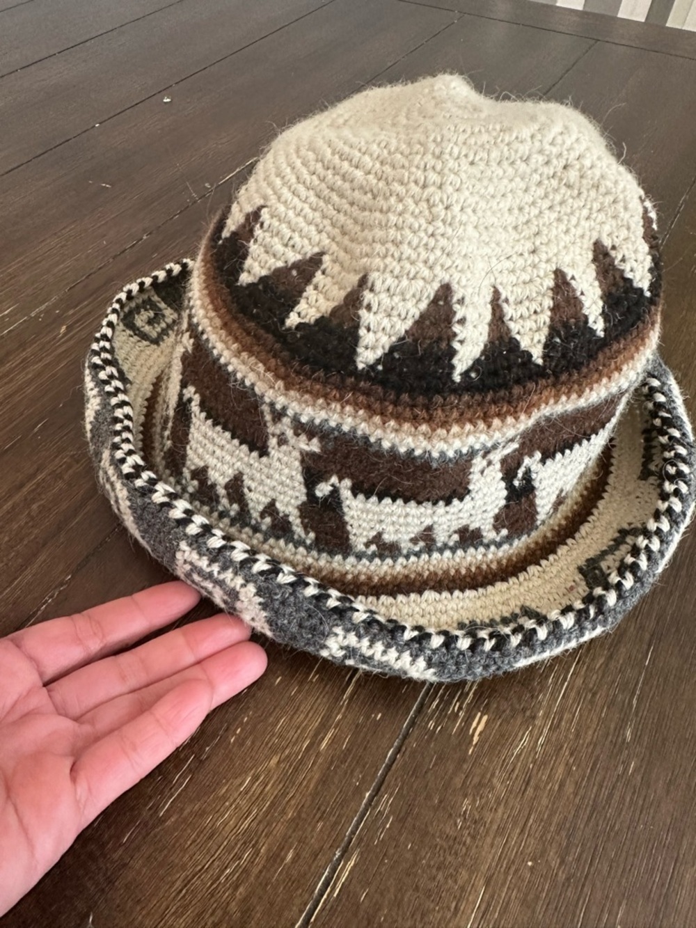 Handmade alpaca hat - Picture 8 of 10